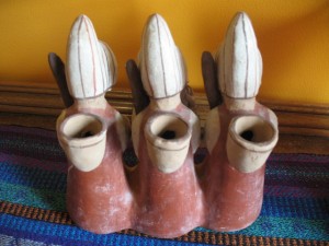 Peruvian Sculpture back